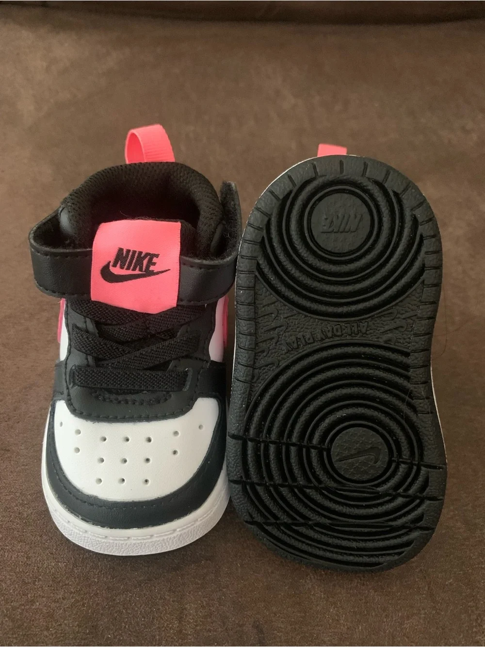 Nike Toddler High-Top Sneakers in Black, White & Pink Brand New no Tags Size 3c